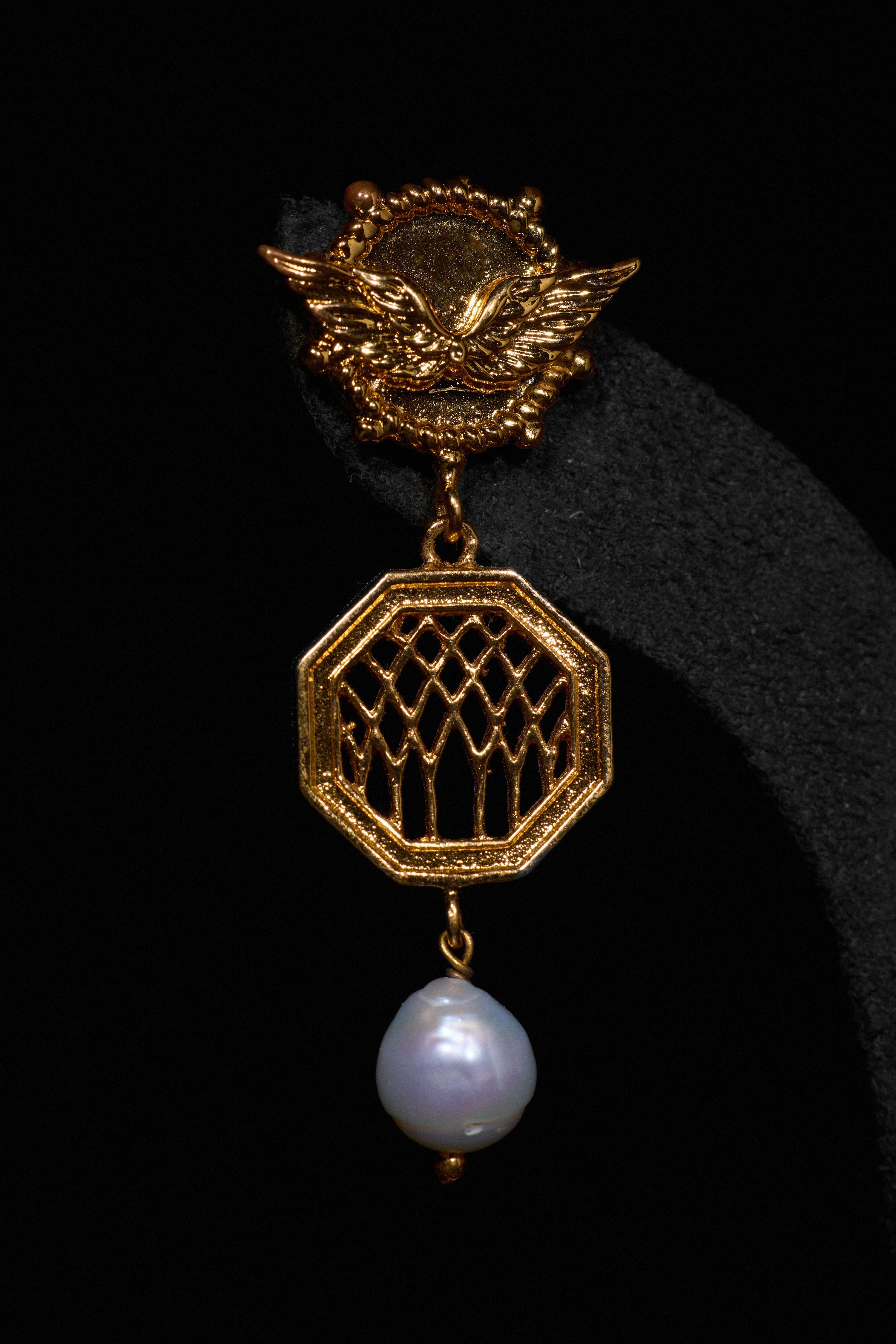The Signature Cathedral Droplets in Gold