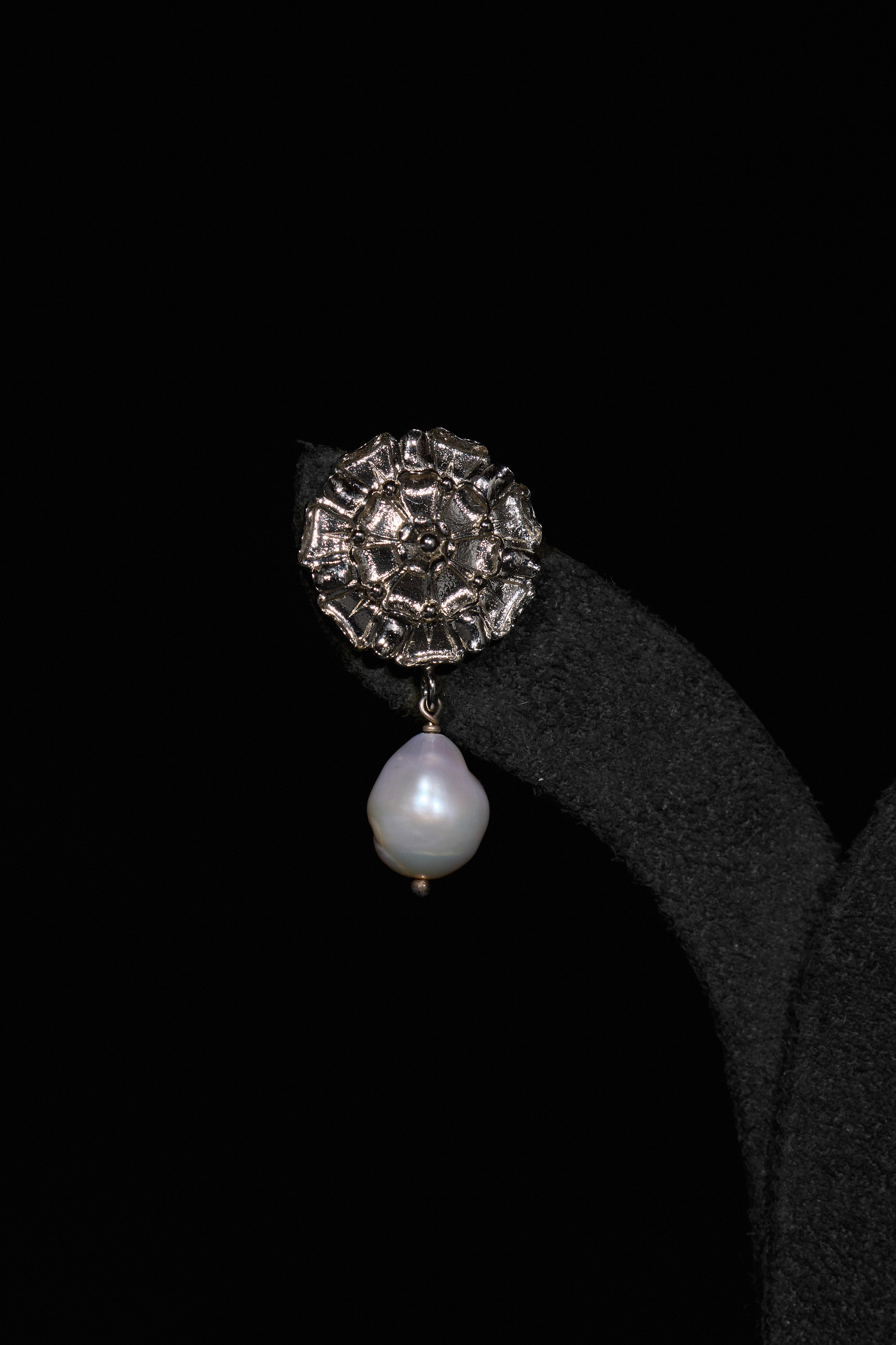 The Medici Droplets in Starlight