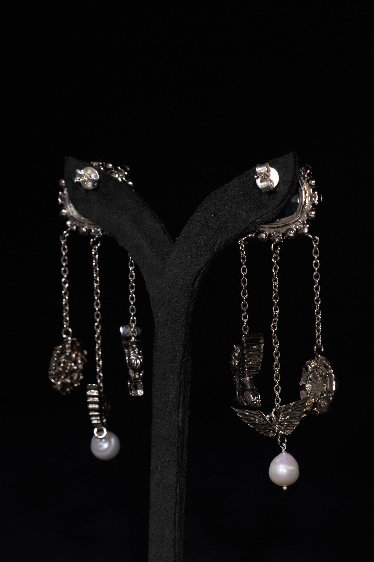 The Signature Baroque Aquamarine Droplets in Starlight