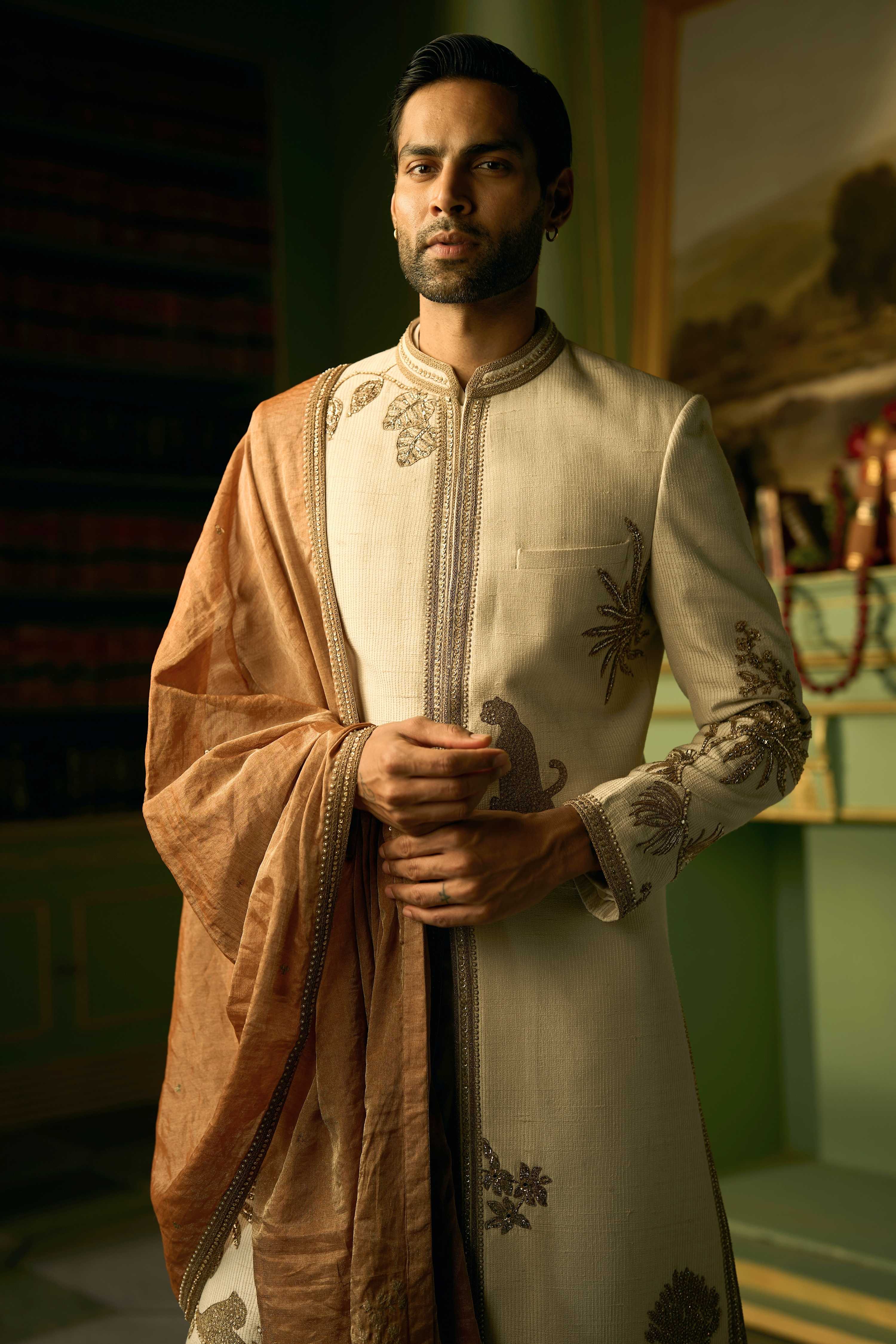 The Royal Savannah Apricot Stole
