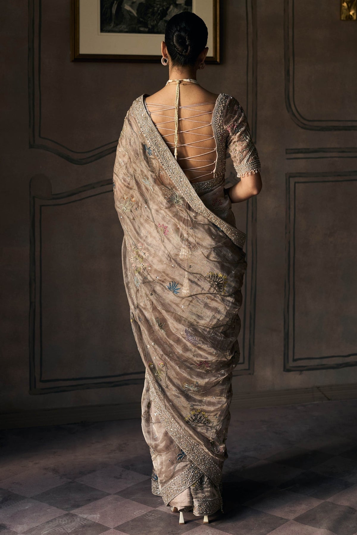 The New Shikargah Aged Lavendar Tissue Saree