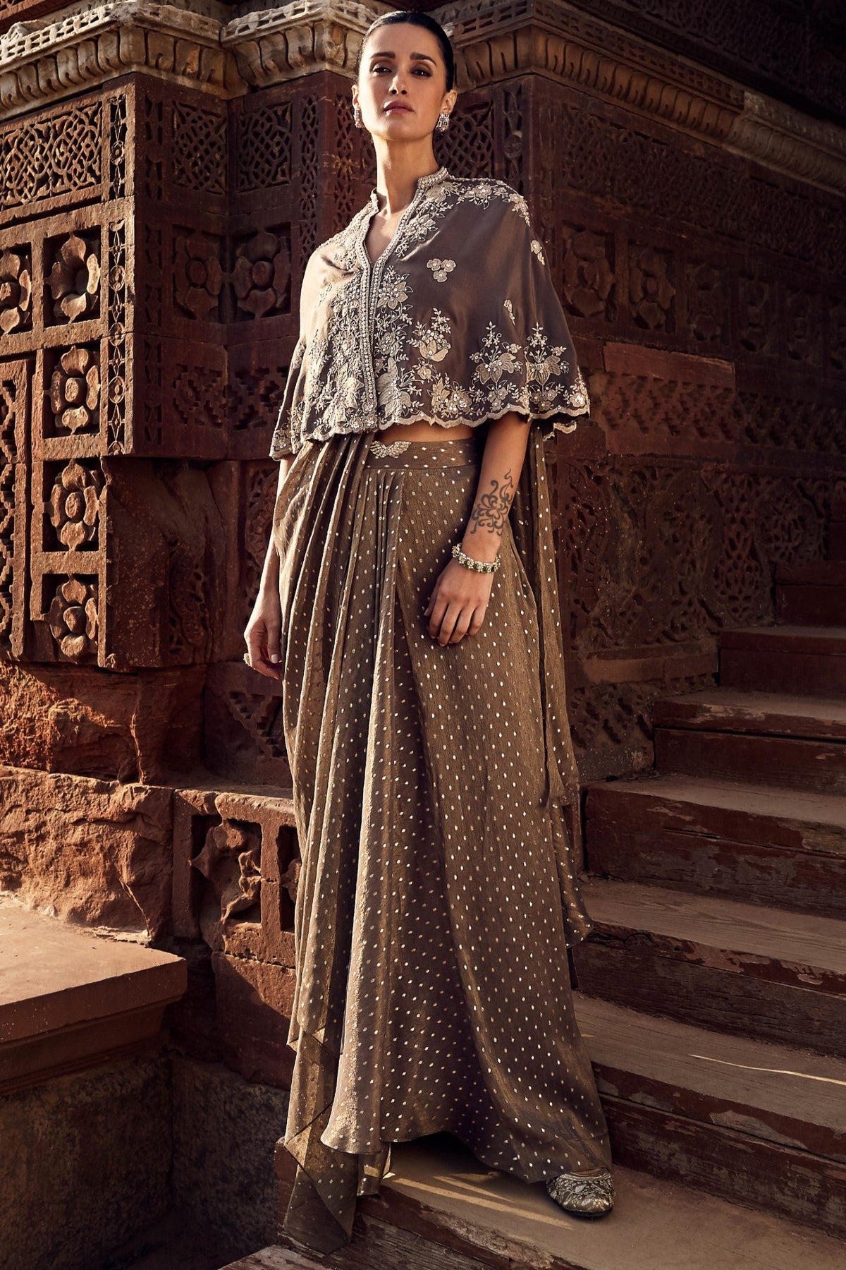 The Sona Patti Multani Mini Cape with the Iconic Wing Stitched Saree