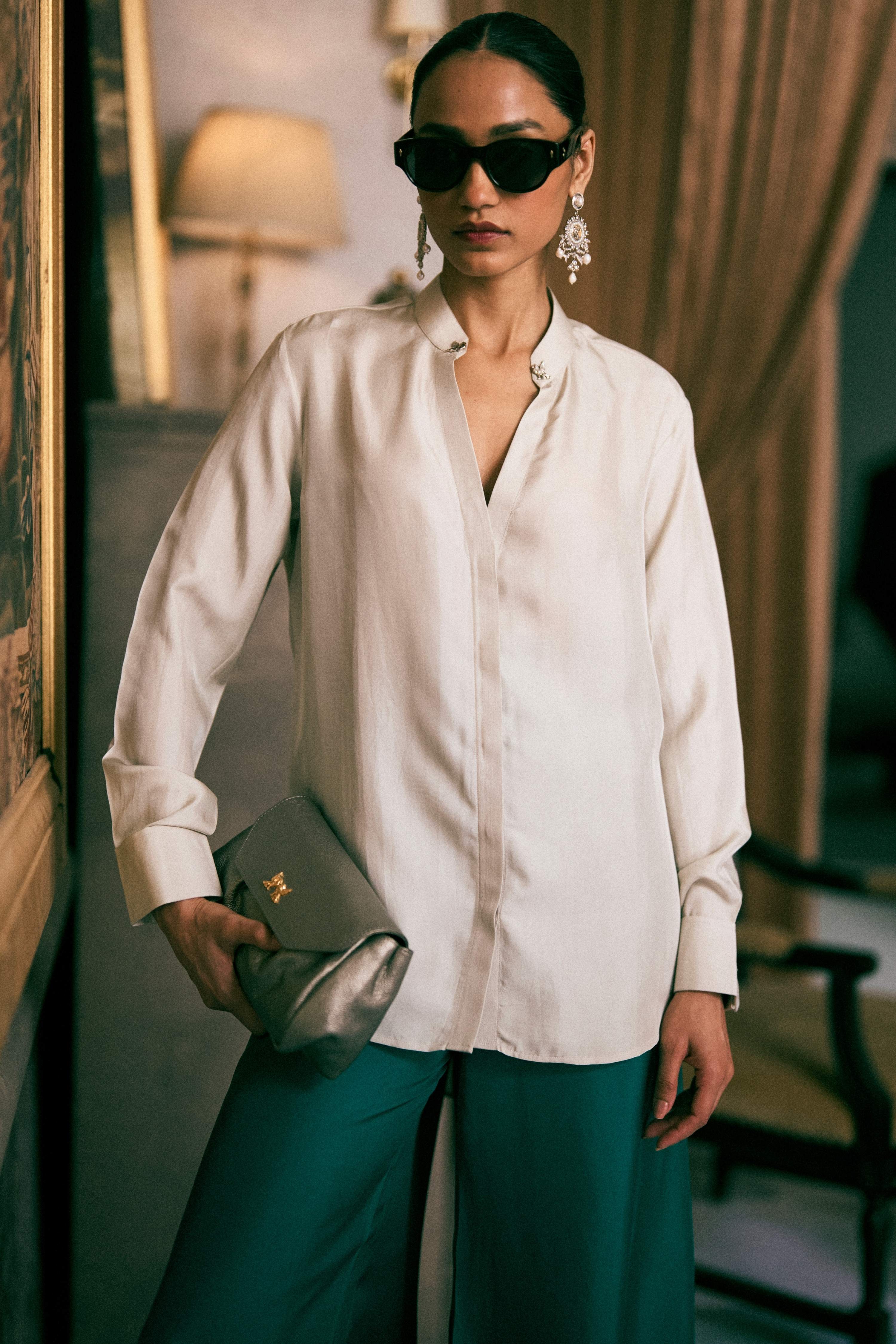 The Iconic Venetian Lion Silk Shirt in Silver hardware