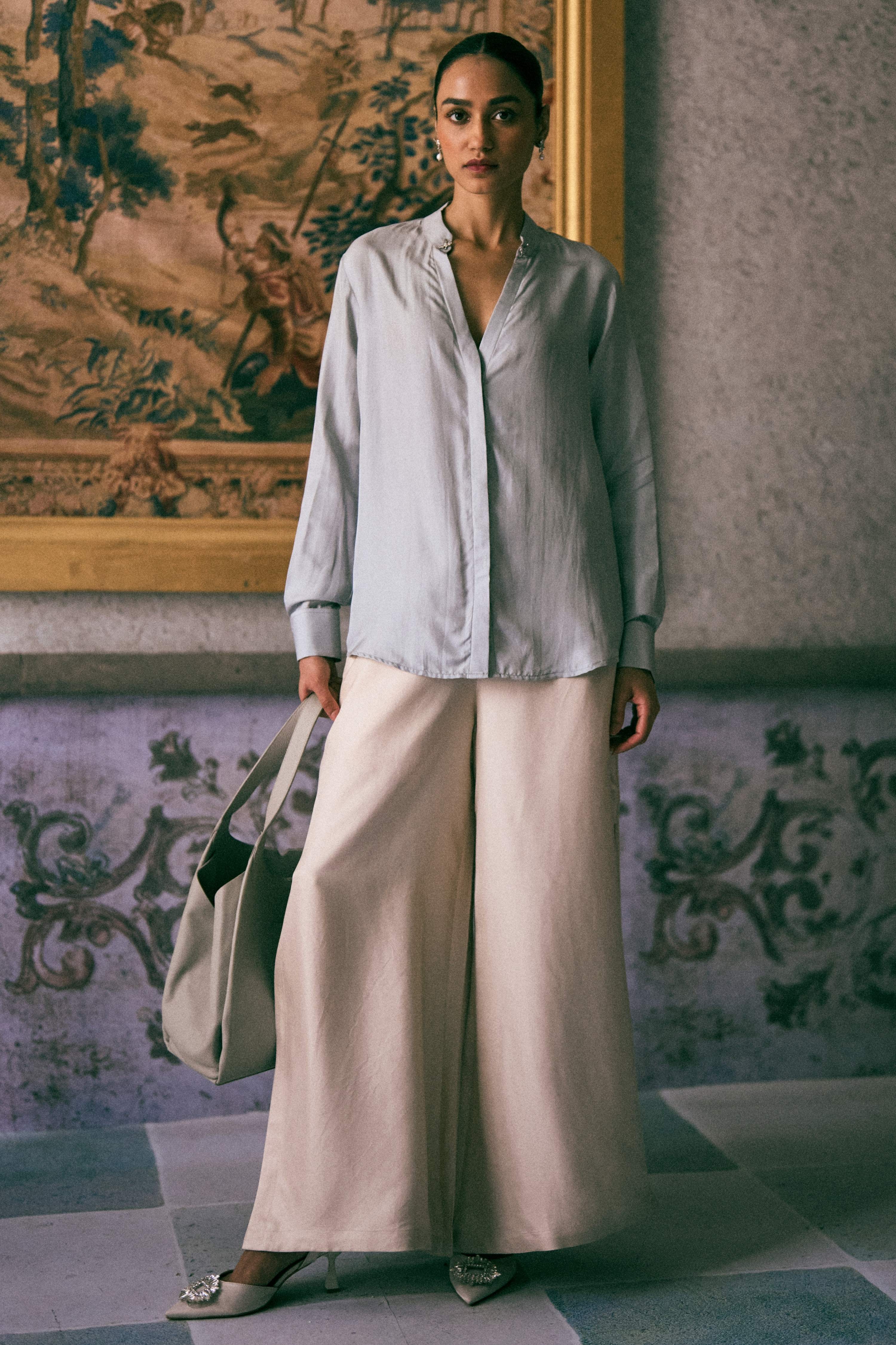 The Iconic Venetian Lion Silk Shirt in Silver hardware