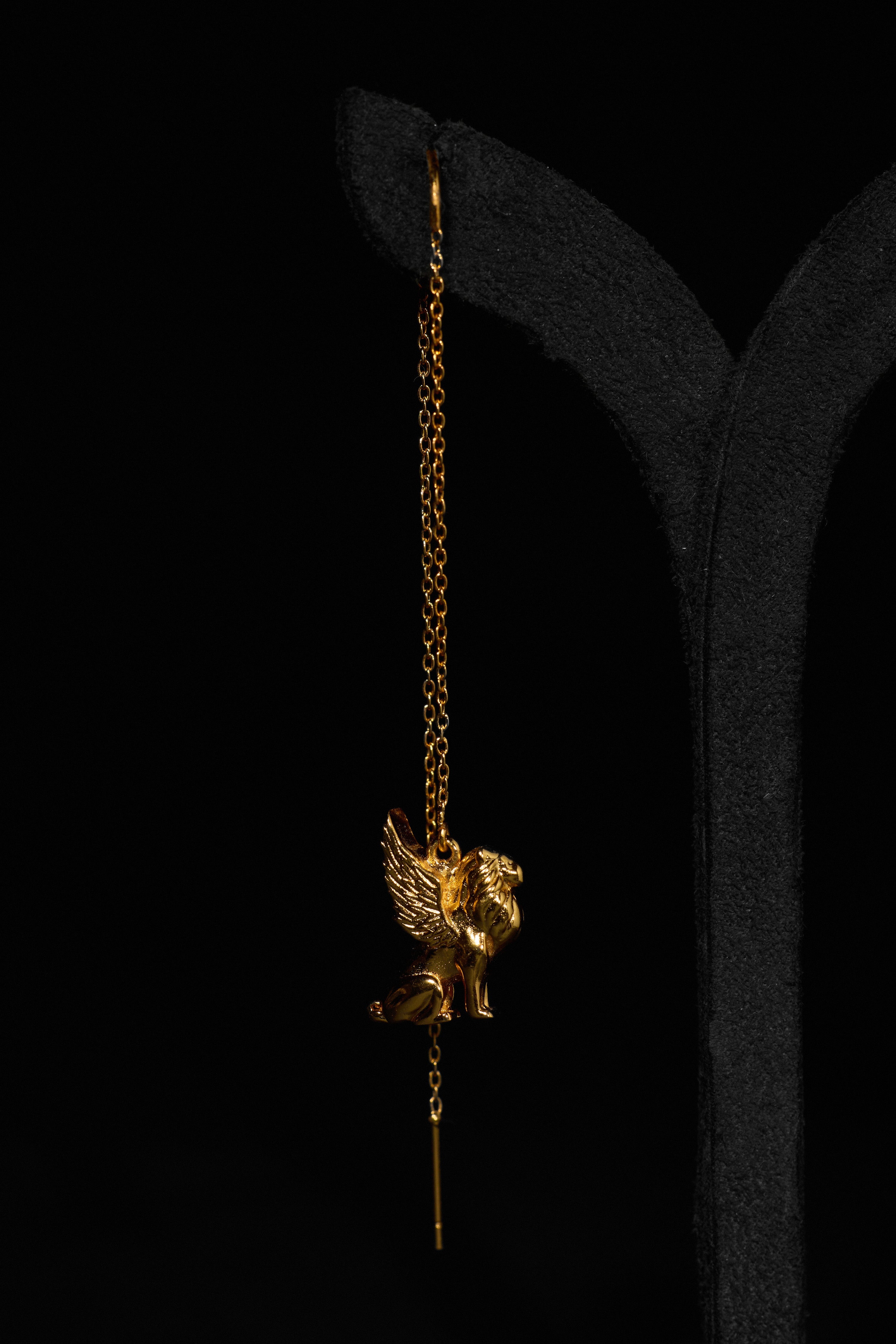 The Venetian Lion Needlehead in Gold