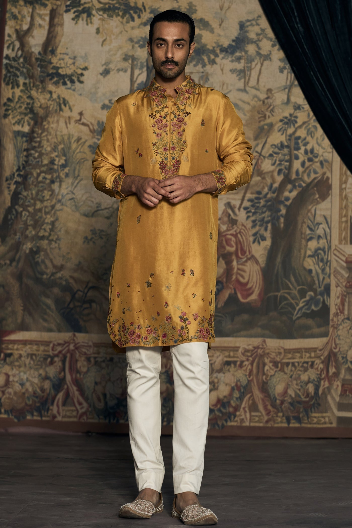 The Saada Phoolbagh Amber Kurta Set