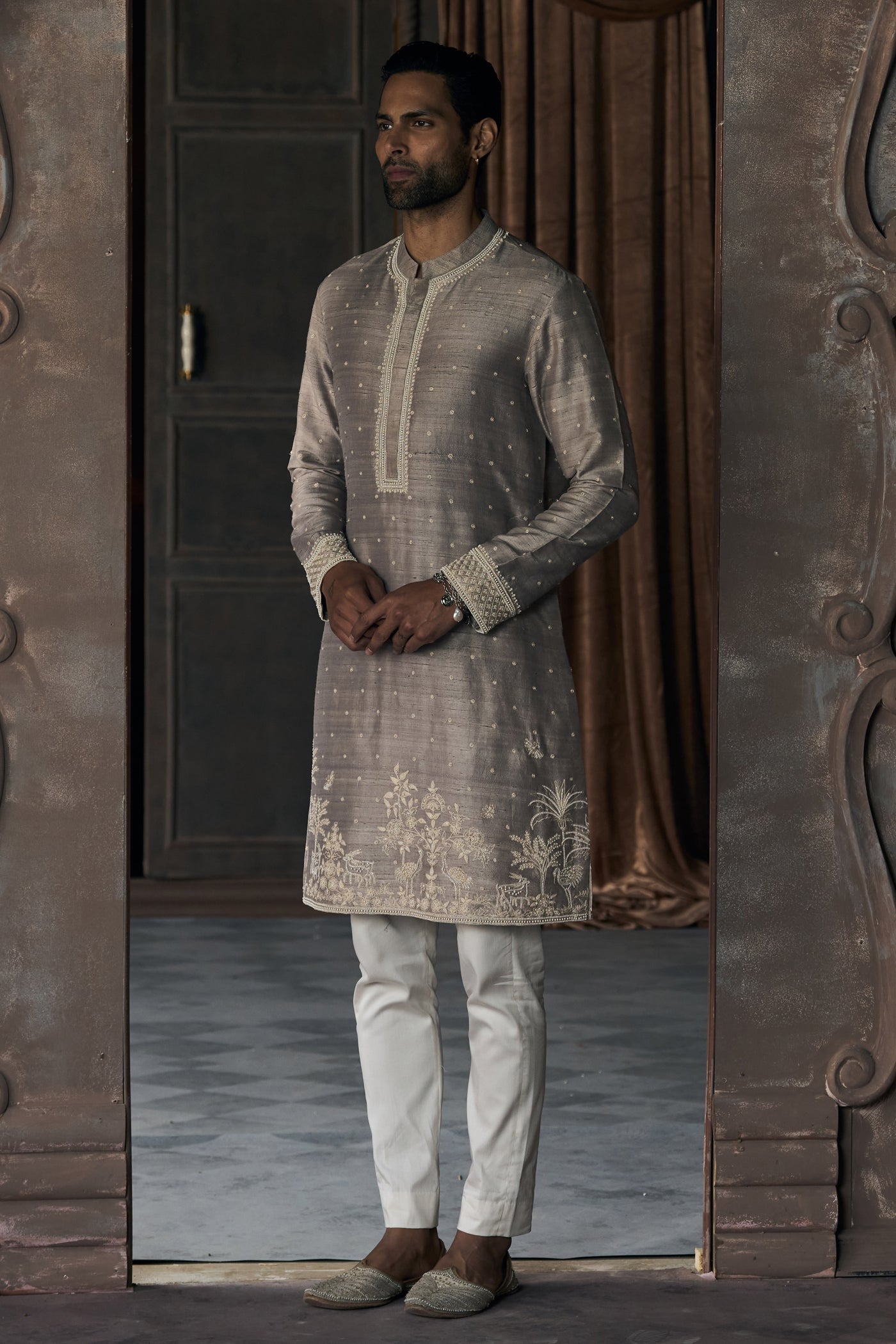 The La Creme' Savannah Tuscan Grey Kurta Set