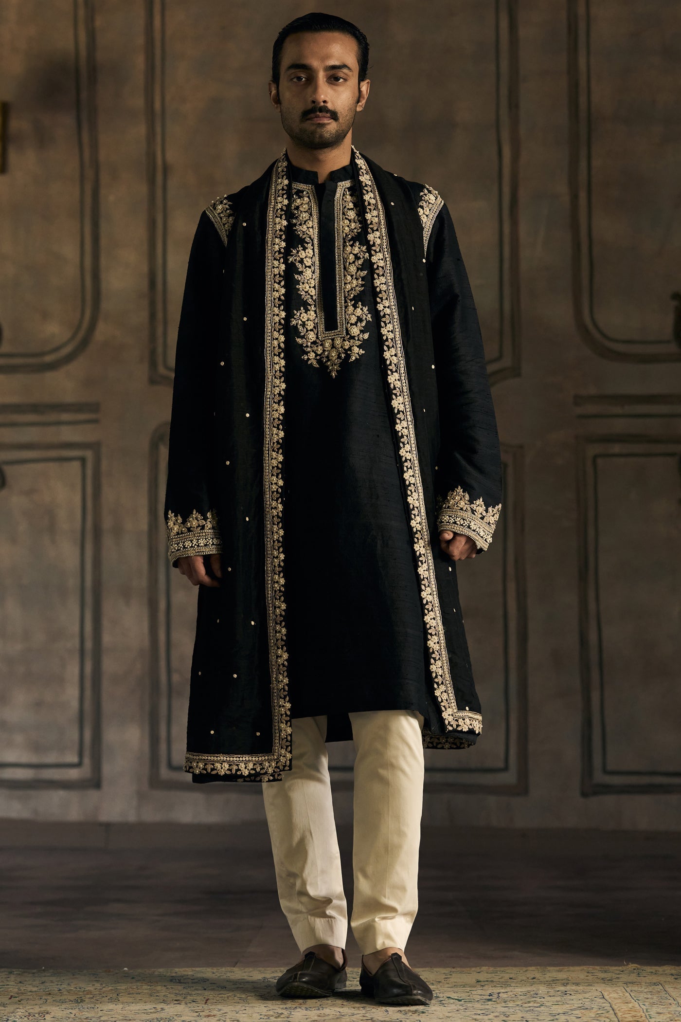 The Midnight Mogra Kurta Set