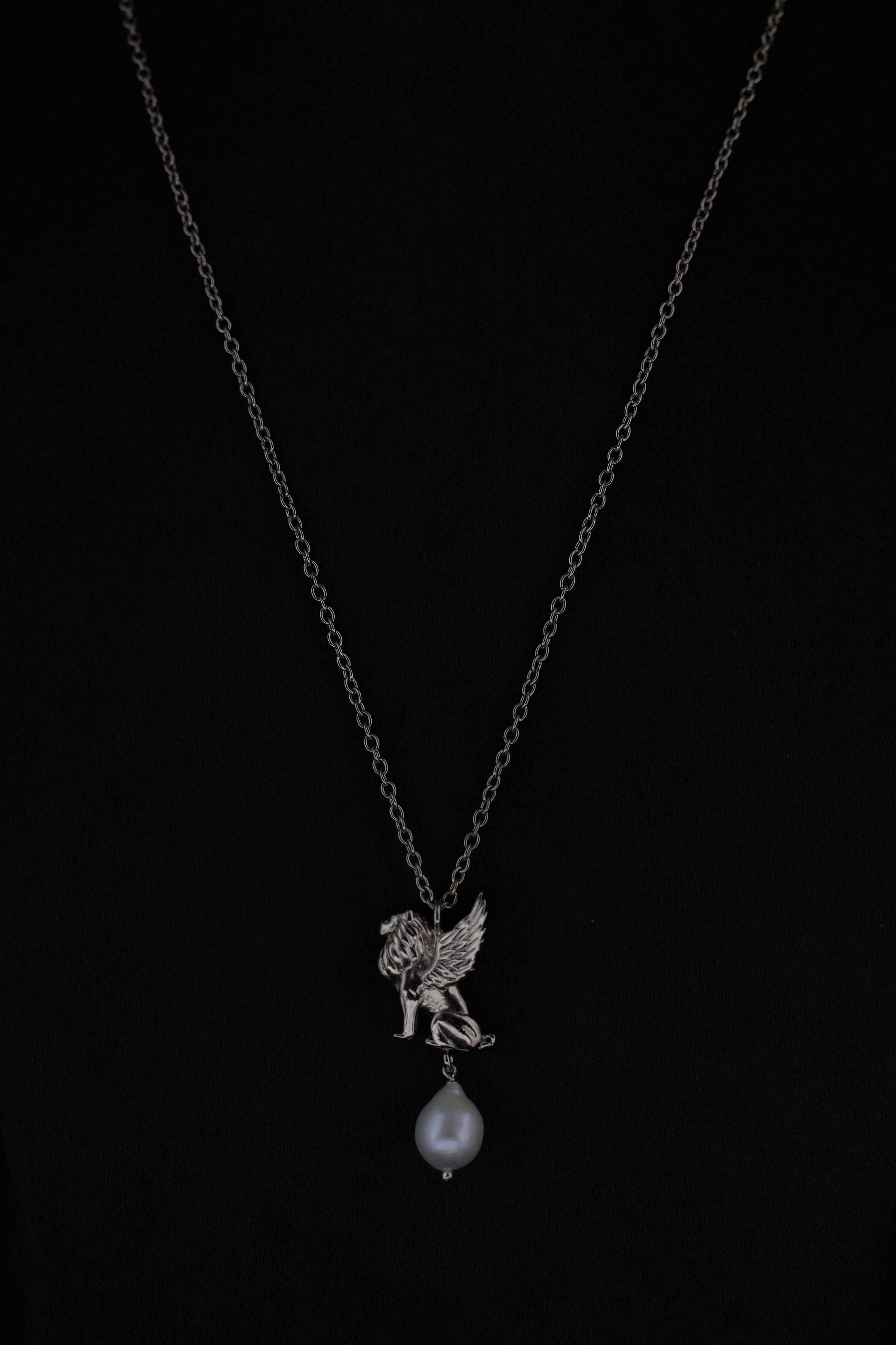 The Roaring Venetian Droplet Pendant in Starlight