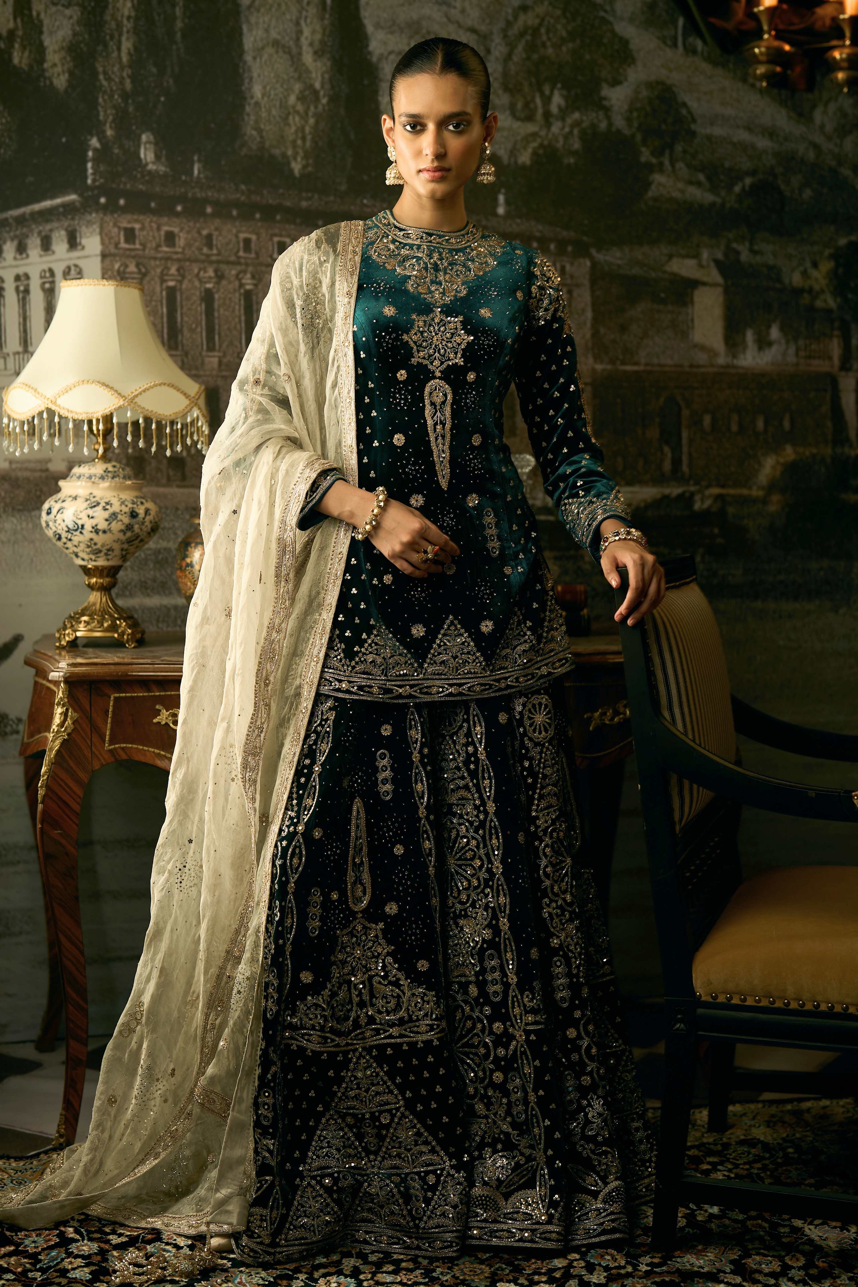 The Constantinople Sufiana Sharara